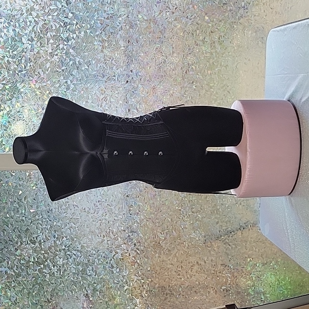 RARE VS Silk/Satin Pink Mannequin Ottoman Stand Cusion Seat Riser Display Prop